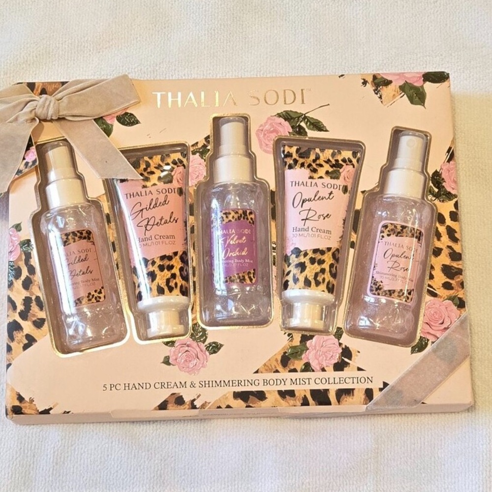 Thalia Sodi 5 Piece Hand Cream and Shimmer Set